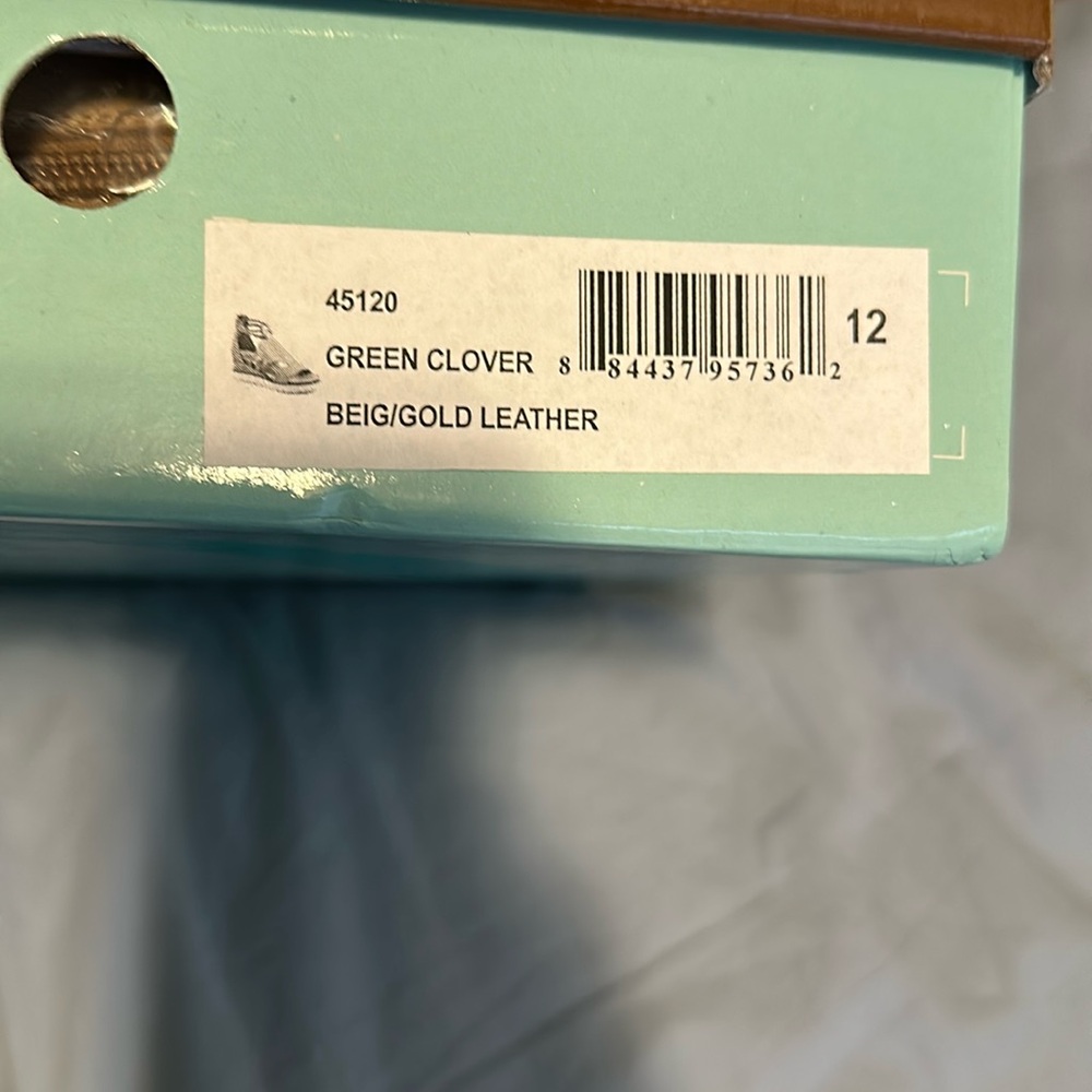 DIBA True shoes